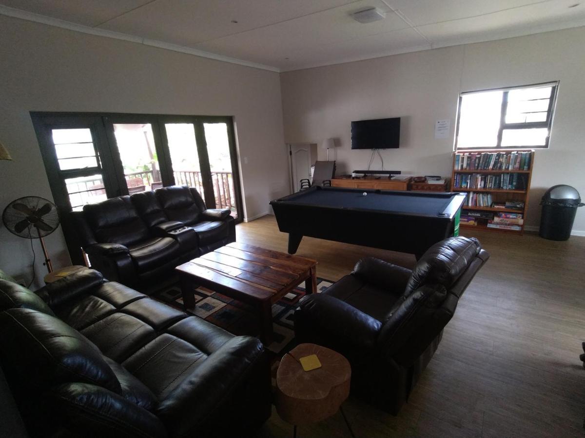 2 Bedroom Guest Suite At A-Frame Glengariff Beach Glen Eden Kültér fotó