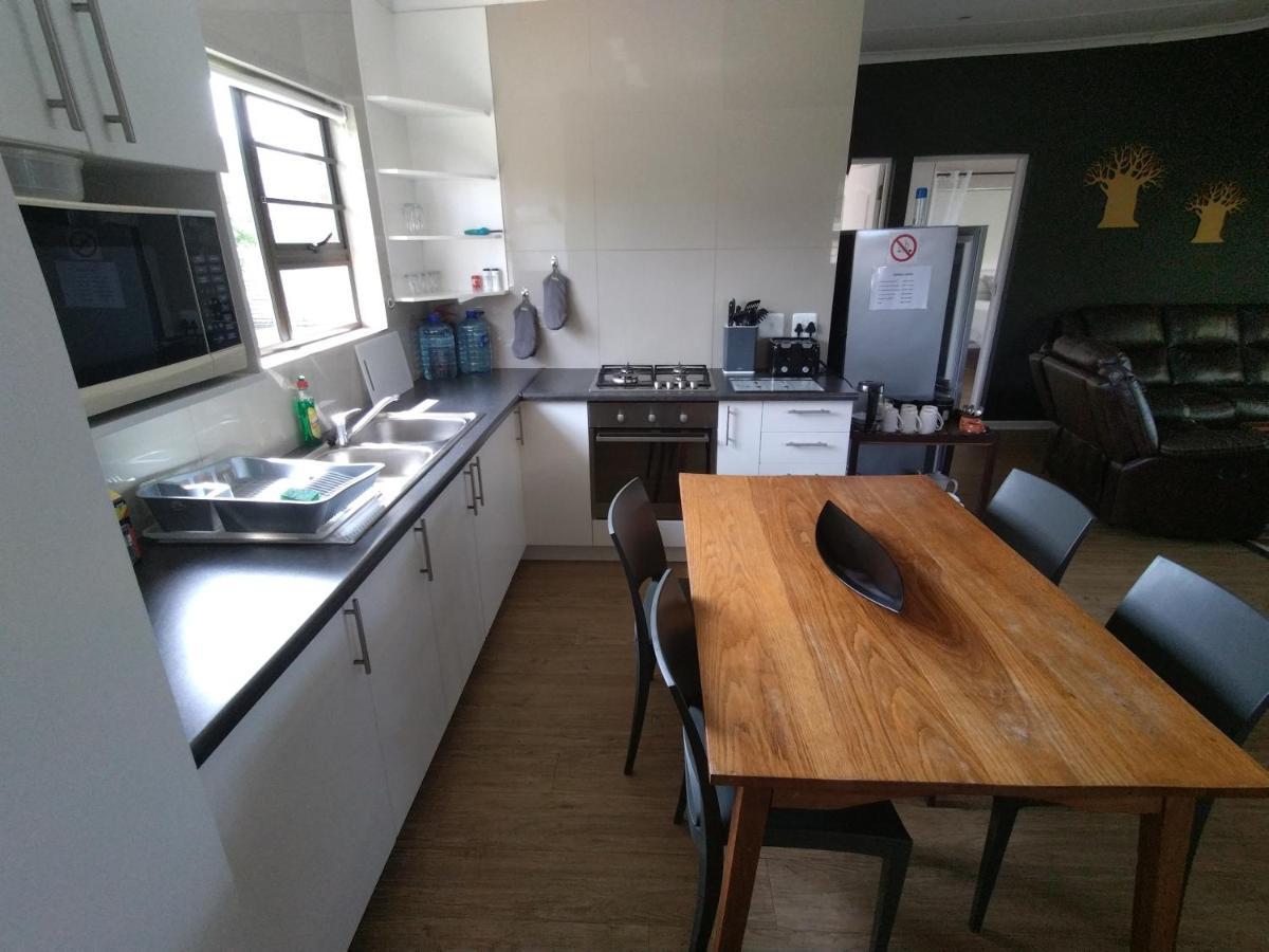 2 Bedroom Guest Suite At A-Frame Glengariff Beach Glen Eden Kültér fotó